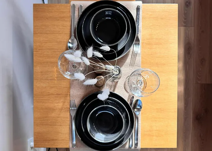 Cozy 3 Min From Main Station