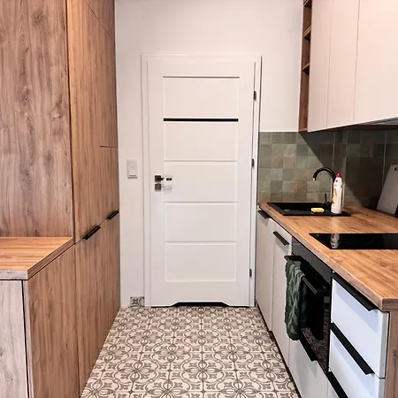 Apartment Digital Nomad 600mb Self Check-in 3min Form Main Station D-apartments