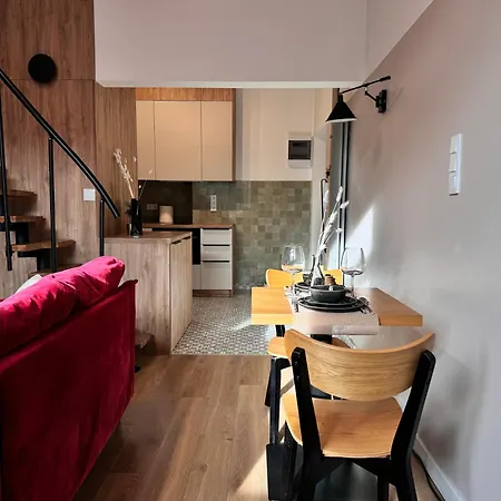 Digital Nomad 600mb Self Check-in 3min Form Main Station D-apartments Krakau