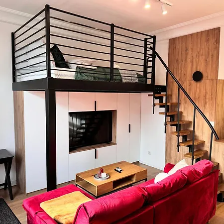 Cozy 3 Min From Main Station Appartement