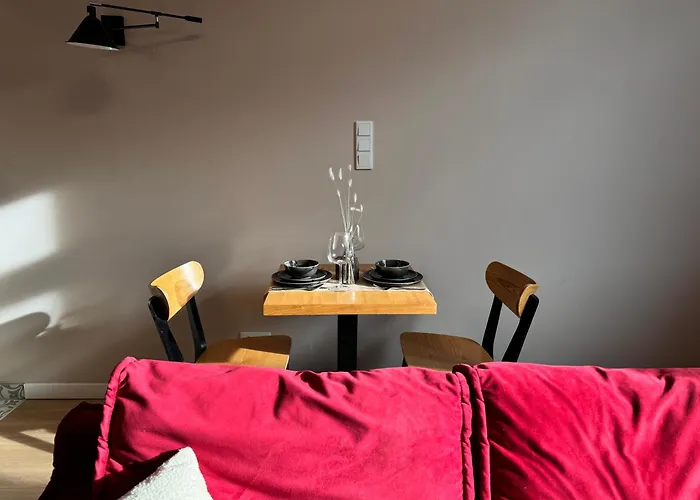 Cozy 3 Min From Main Station